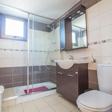 Aloriti Dyo - Beautiful 3 Bedroom Ayia Thekla With Private Pool - Close To The Beach Villa Ayia Napa